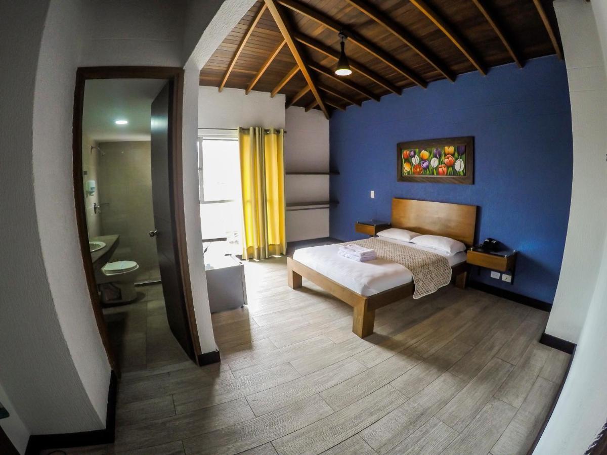 Hotel Prada Sas Bello Bagian luar foto