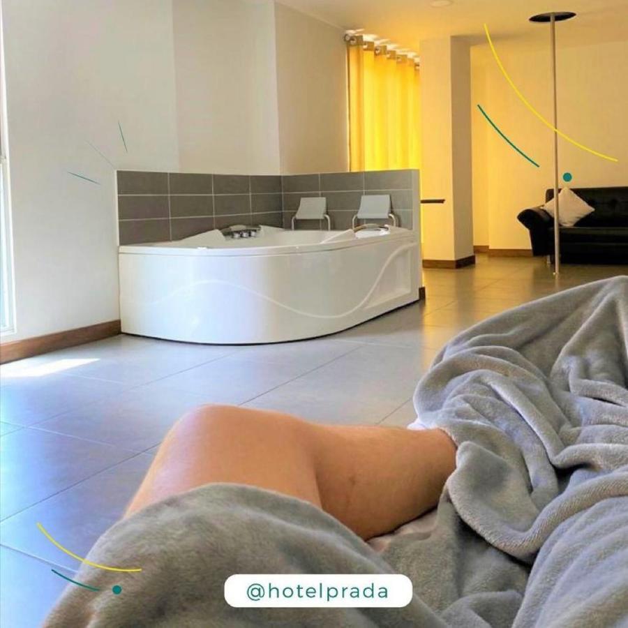 Hotel Prada Sas Bello Bagian luar foto
